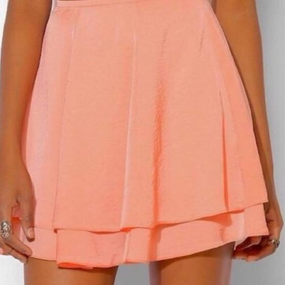 UO | Silence + Noise Coral Skirt - Picture 2 of 6